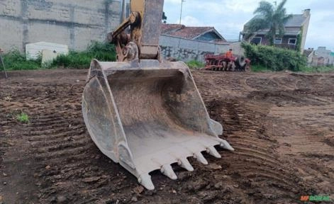 Imagem Escavadeira Caterpillar 320D FM com configuração Florestal ano 2015 Imagem Escavadeira Caterpillar 320D FM com configuração Florestal ano 2015