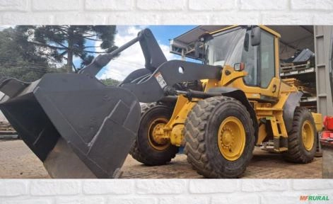 Pá Carregadeira Volvo L90 ano 2012 Imagem Pá Carregadeira Volvo L90 ano 2012