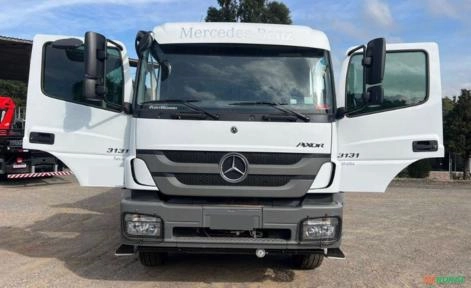 MERCEDES BENZ MB3131 6X4 ANO 2022 SEMI NOVO - IMPECÁVEL Imagem MERCEDES BENZ MB3131 6X4 ANO 2022 SEMI NOVO - IMPECÁVEL