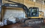 ESCAVADEIRA JOHN DEERE JD 160G ANO 2014 COM 4ª FUNÇÃO Imagem ESCAVADEIRA JOHN DEERE JD 160G ANO 2014 COM 4ª FUNÇÃO