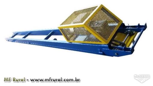 Imagem ESTEIRA DE CARREGAMENTO DE AVES VIVAS Imagem ESTEIRA DE CARREGAMENTO DE AVES VIVAS