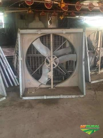 Imagem Equipamentos granja de frango Imagem Equipamentos granja de frango