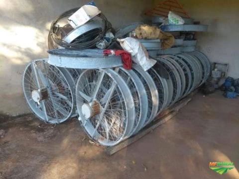 Imagem Equipamentos granja de frango Imagem Equipamentos granja de frango