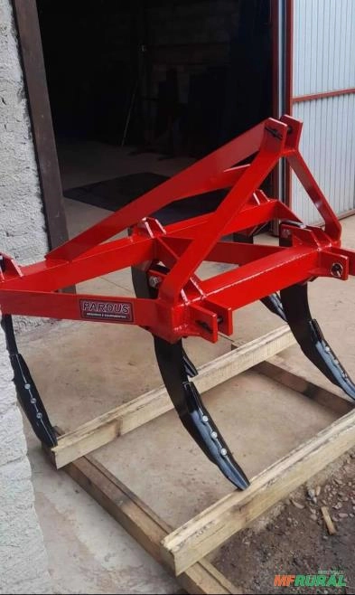 Subsolador Agrícola Pardus — 5, 7 ou 9 Hastes - Descompactador de Solo Imagem Subsolador Agrícola Pardus — 5, 7 ou 9 Hastes - Descompactador de Solo