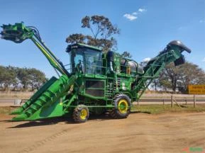 Colhedora de cana John deere 3520 ano 2015