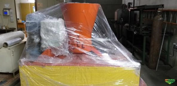 Imagem PELETIZADORA DE RAÇÃO Imagem PELETIZADORA DE RAÇÃO