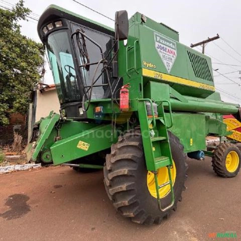 Colheitadeira John Deere 1175 Imagem Colheitadeira John Deere 1175
