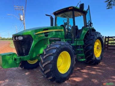 Trator John Deere 7225J – 225 cv Imagem Trator John Deere 7225J – 225 cv