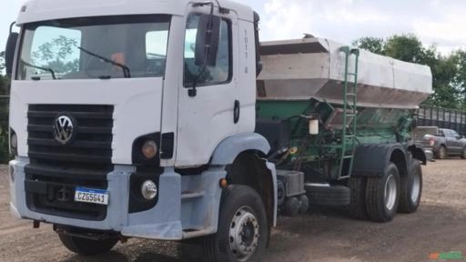 Imagem Caminhão Volks volkswagen 31320 Distribuidor de calcario Stara Hércules 24000 Imagem Caminhão Volks volkswagen 31320 Distribuidor de calcario Stara Hércules 24000