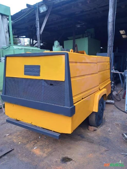 Compressor Parafuso Diesel Atlas Copco XA180 - C7060