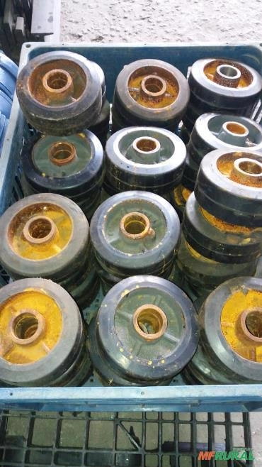 Rodinhas Ferro Plástico Para Carrinho 2000 kg o par C1661 Imagem Rodinhas Ferro Plástico Para Carrinho 2000 kg o par C1661