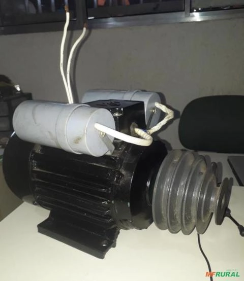 Motor 1 Cv Monofásico 110/220v 1700RPM C2440 Imagem Motor 1 Cv Monofásico 110/220v 1700RPM C2440