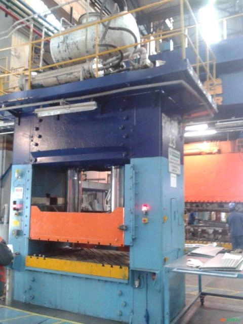 Prensa Hidráulica 300/350 Ton Dupla Ação 2 m x 1,30 m - C253 Imagem Prensa Hidráulica 300/350 Ton Dupla Ação 2 m x 1,30 m - C253