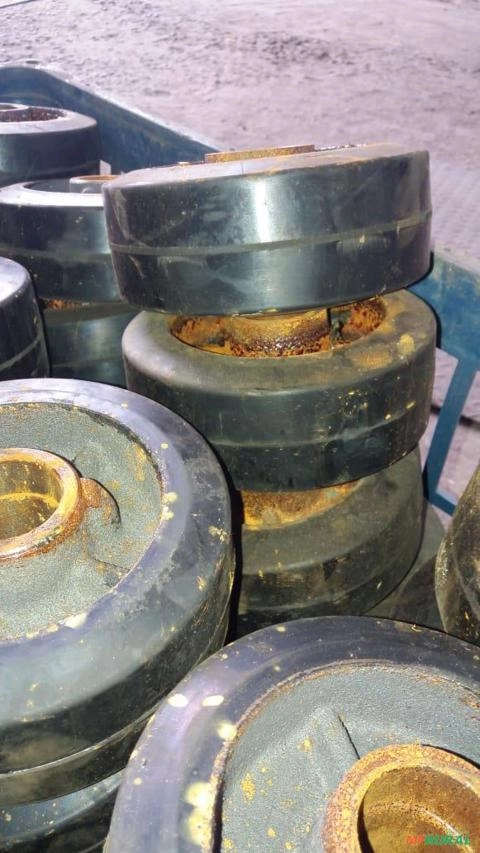 Rodinhas ferro plástico para carrinho o 2000 kg o par C1661 Imagem Rodinhas ferro plástico para carrinho o 2000 kg o par C1661