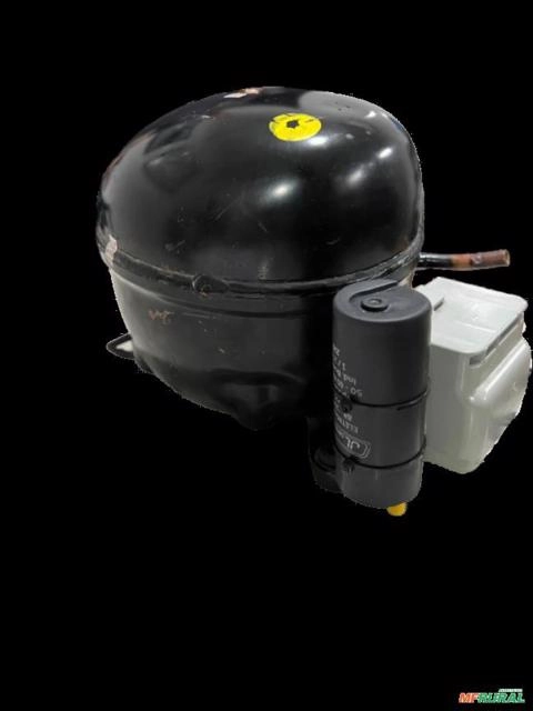 Motor Compressor Embraco Em2p70clp R600A 1/5 127V Ou 220v C7493 Imagem Motor Compressor Embraco Em2p70clp R600A 1/5 127V Ou 220v C7493