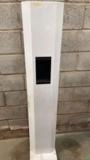 SUPORTE TOTEM DISPENSADOR DE ÁLCOOL EM GEL C7264 Imagem SUPORTE TOTEM DISPENSADOR DE ÁLCOOL EM GEL C7264