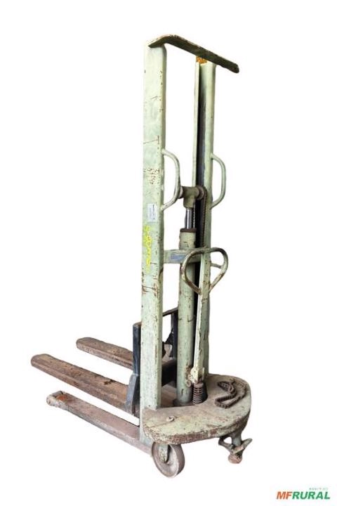 Empilhadeira Manual C8366 Lançamento Imagem Empilhadeira Manual C8366 Lançamento