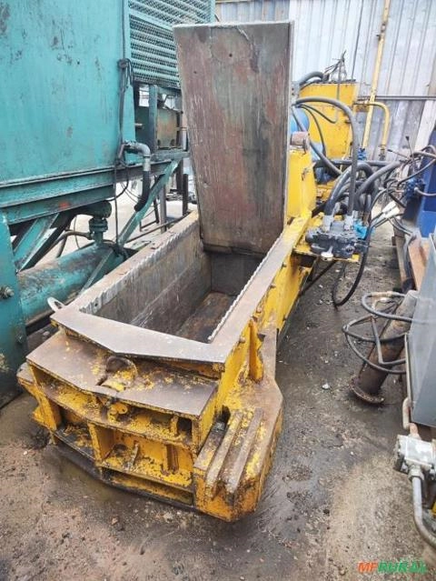 Prensa Hidráulica Jacaré Usada Latinha Alumínio Amarela 60x60x130 C8507 Imagem Prensa Hidráulica Jacaré Usada Latinha Alumínio Amarela 60x60x130 C8507