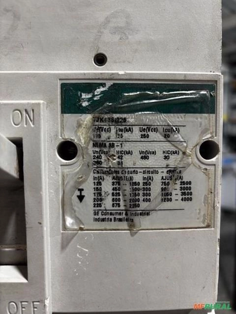 Imagem Disjuntor caixa moldada 225a GE ABB Merlin Gerin WEG C2561 Imagem Disjuntor caixa moldada 225a GE ABB Merlin Gerin WEG C2561