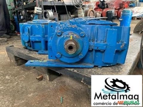 Redutor velocidade Ortogonal 1:10 eixo entrada Ø42mm - C6748 Imagem Redutor velocidade Ortogonal 1:10 eixo entrada Ø42mm - C6748