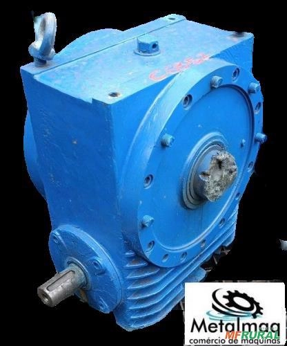 Redutor velocidade Ortogonal eixo entrada Ø50mm - C6852 Imagem Redutor velocidade Ortogonal eixo entrada Ø50mm - C6852