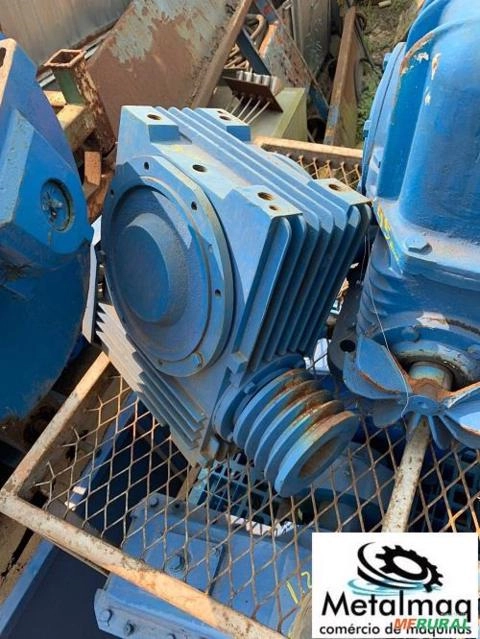 Redutor de Velocidade 90° 1:38 transmotecnica - C6670 Imagem Redutor de Velocidade 90° 1:38 transmotecnica - C6670