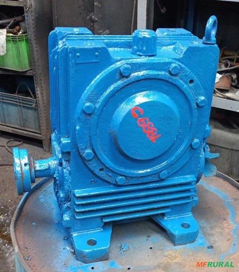 Imagem Redutor velocidade Ortogonal 1:39 eixo entrada Ø35mm - C6881 Imagem Redutor velocidade Ortogonal 1:39 eixo entrada Ø35mm - C6881