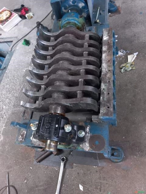 Moinho 80x45cm Triturador prensa Enfardadeira de papel e esteiras Automatizado Prensapel C8662 Imagem Moinho 80x45cm Triturador prensa Enfardadeira de papel e esteiras Automatizado Prensapel C8662