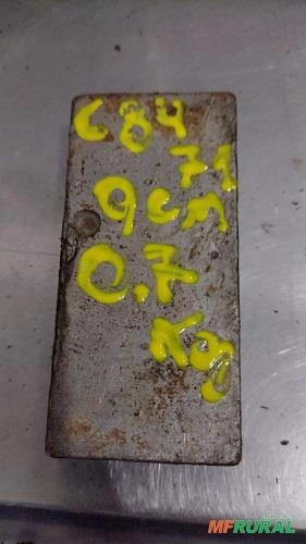 Punção Castanha Cunha Dobradeira Prensa Viradeira 9cm C8471 Imagem Punção Castanha Cunha Dobradeira Prensa Viradeira 9cm C8471