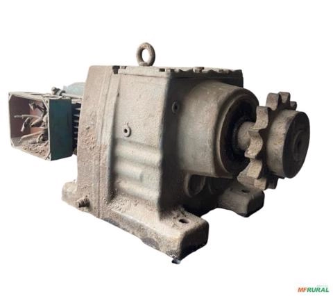 Motoredutor 212rpm 0,5cv (1/2cv) SEW 1:8 Eixo 47mm C9019 - Estado: Usado Imagem Motoredutor 212rpm 0,5cv (1/2cv) SEW 1:8 Eixo 47mm C9019 - Estado: Usado