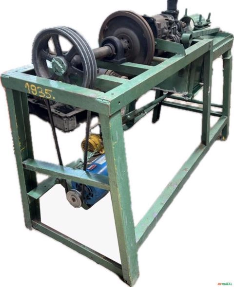 Máquina De Alambrado Elétrica C1935 - Estado: Usado Imagem Máquina De Alambrado Elétrica C1935 - Estado: Usado