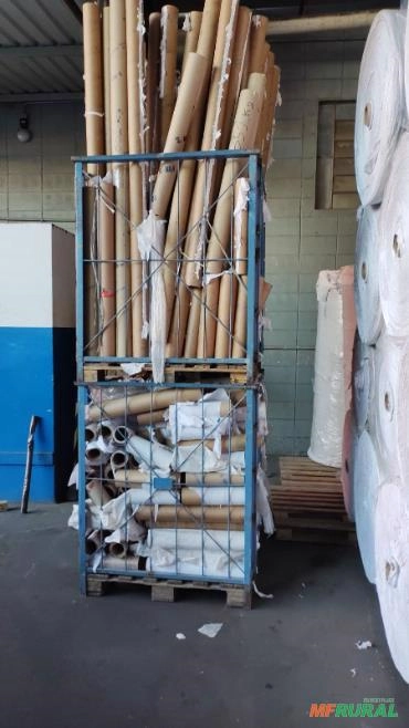 Compro tubetes de papelão de 3 polegadas usados em boas condições de uso Imagem Compro tubetes de papelão de 3 polegadas usados em boas condições de uso