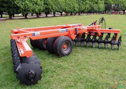 Grade Aradora Intermediária Tatu Marchesan | Modelo 6010 GAICR EHD Imagem Grade Aradora Intermediária Tatu Marchesan | Modelo 6010 GAICR EHD