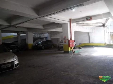 Estacionamento Rotativo e Mensal. 2.000m² ou implantação de Centro de Distribuição em Porto Alegre.