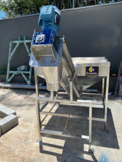 Imagem Ensacadora para gelo em escama ou cubos Imagem Ensacadora para gelo em escama ou cubos