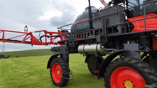 Imagem Pulverizador Autopropelido Allikon 2.300 lts com 25 MTS da barra Imagem Pulverizador Autopropelido Allikon 2.300 lts com 25 MTS da barra