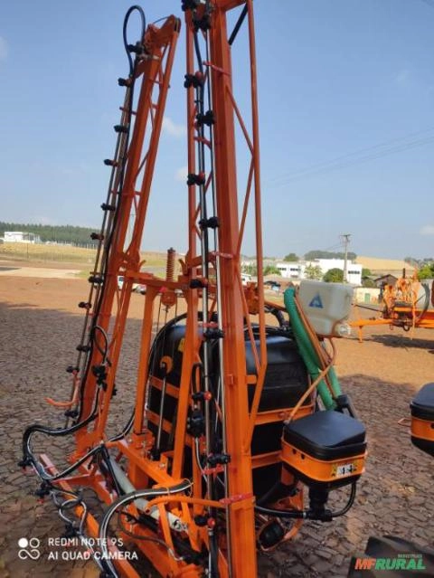 Pulverizador de 600 Litros usado com 14 e 16 MTS Imagem Pulverizador de 600 Litros usado com 14 e 16 MTS