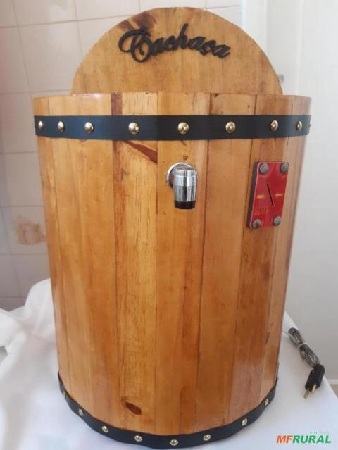 Máquina Dosadora de Cachaça Imagem Máquina Dosadora de Cachaça