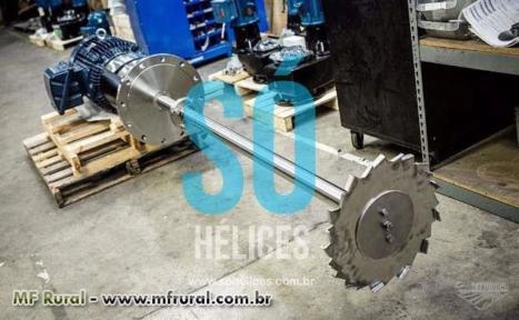 Misturador para fertilizantes e adubos 200 litros Imagem Misturador para fertilizantes e adubos 200 litros