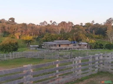 VENDO FAZENDA COM TERRA DE 200 HECTERE