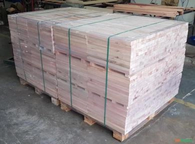 EUCALIPTO PRÉ CORTADO E PLAINADO MÓVEIS ALTO PADRÃO CLEAR GRADE A E GRADE B Imagem EUCALIPTO PRÉ CORTADO E PLAINADO MÓVEIS ALTO PADRÃO CLEAR GRADE A E GRADE B