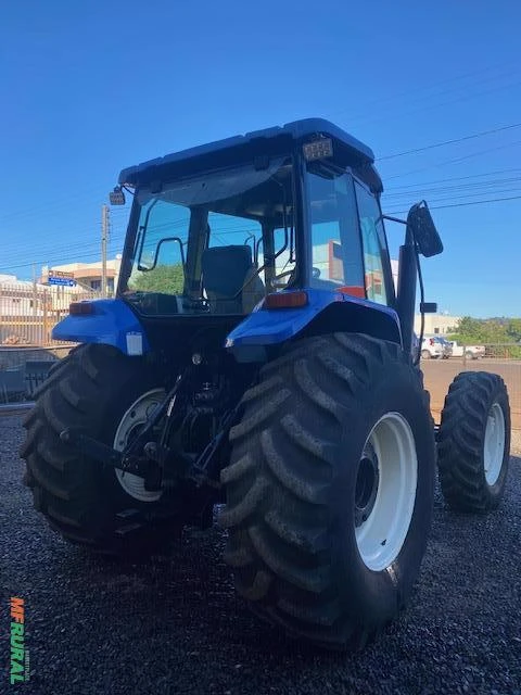 Trator New Holland TS 6020 4x4 ano 11