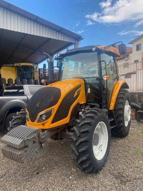 Trator Outros Valtra/Valmet 4x4 ano 19