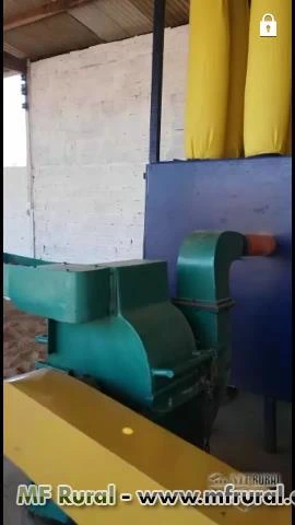 Maquina de triturar coco babaçu