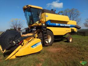 COLHEITADEIRA NEW HOLLAND TC5070, 2010