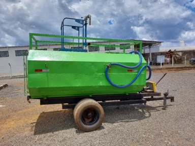 Tanque de Água com Bomba 4.200 Litros