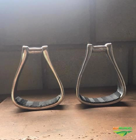 Imagem Estribos para selas Imagem Estribos para selas