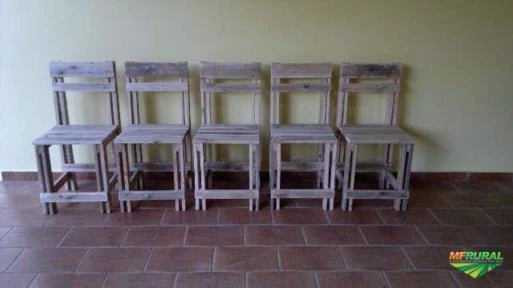 Mesas e Cadeiras rusticas