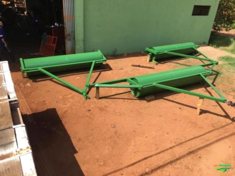 Rolo compactador de semente Imagem Rolo compactador de semente