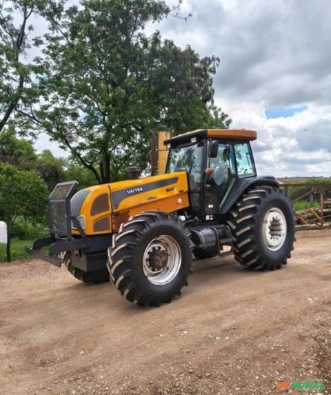 Trator Valtra BH180 2011 Imagem Trator Valtra BH180 2011